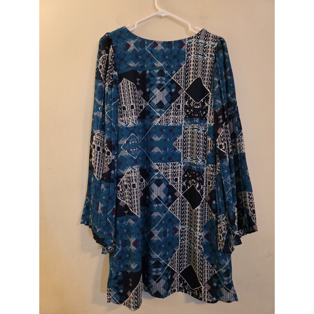 Love Fire Brand Juniors Size Large Blue Boho Dress W/ Pleated Bell Long Sleeves